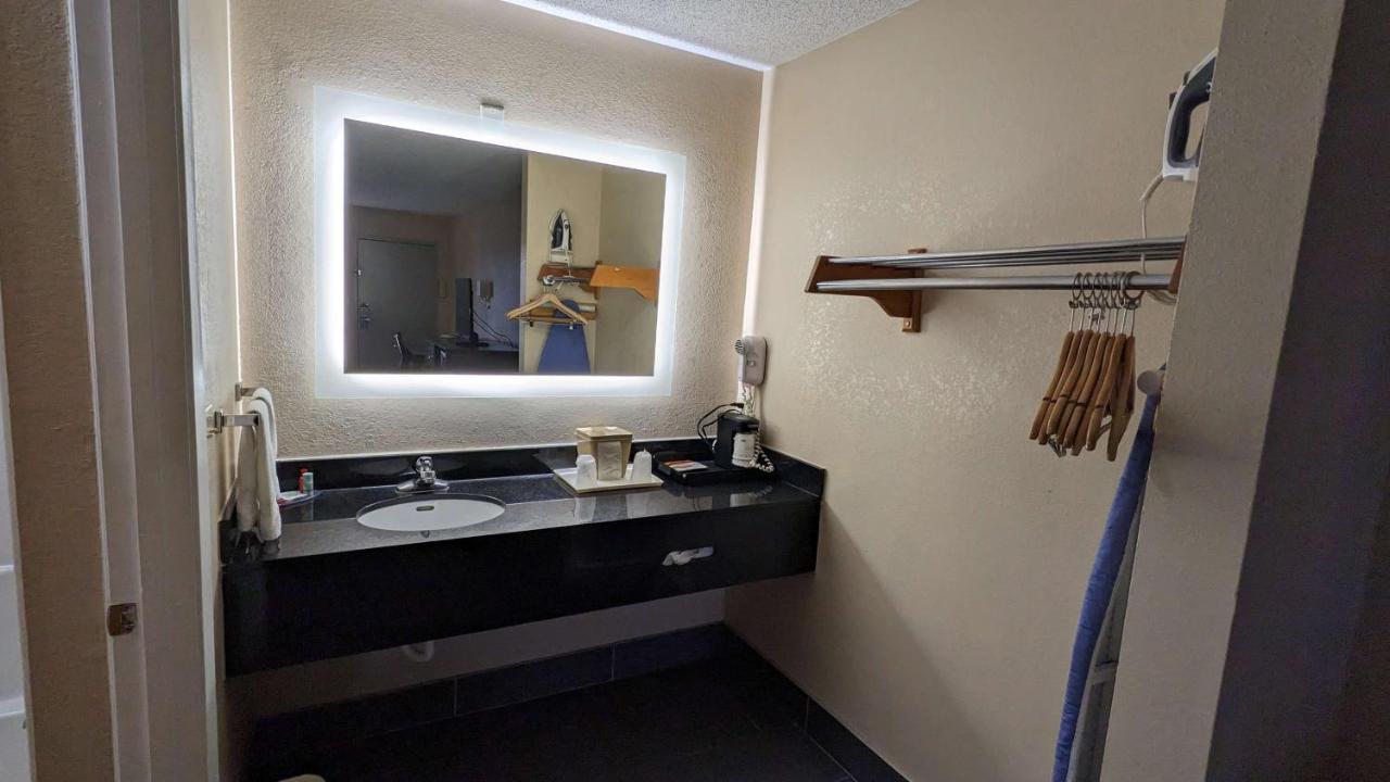 Surestay By Best Western Hotel Meridian