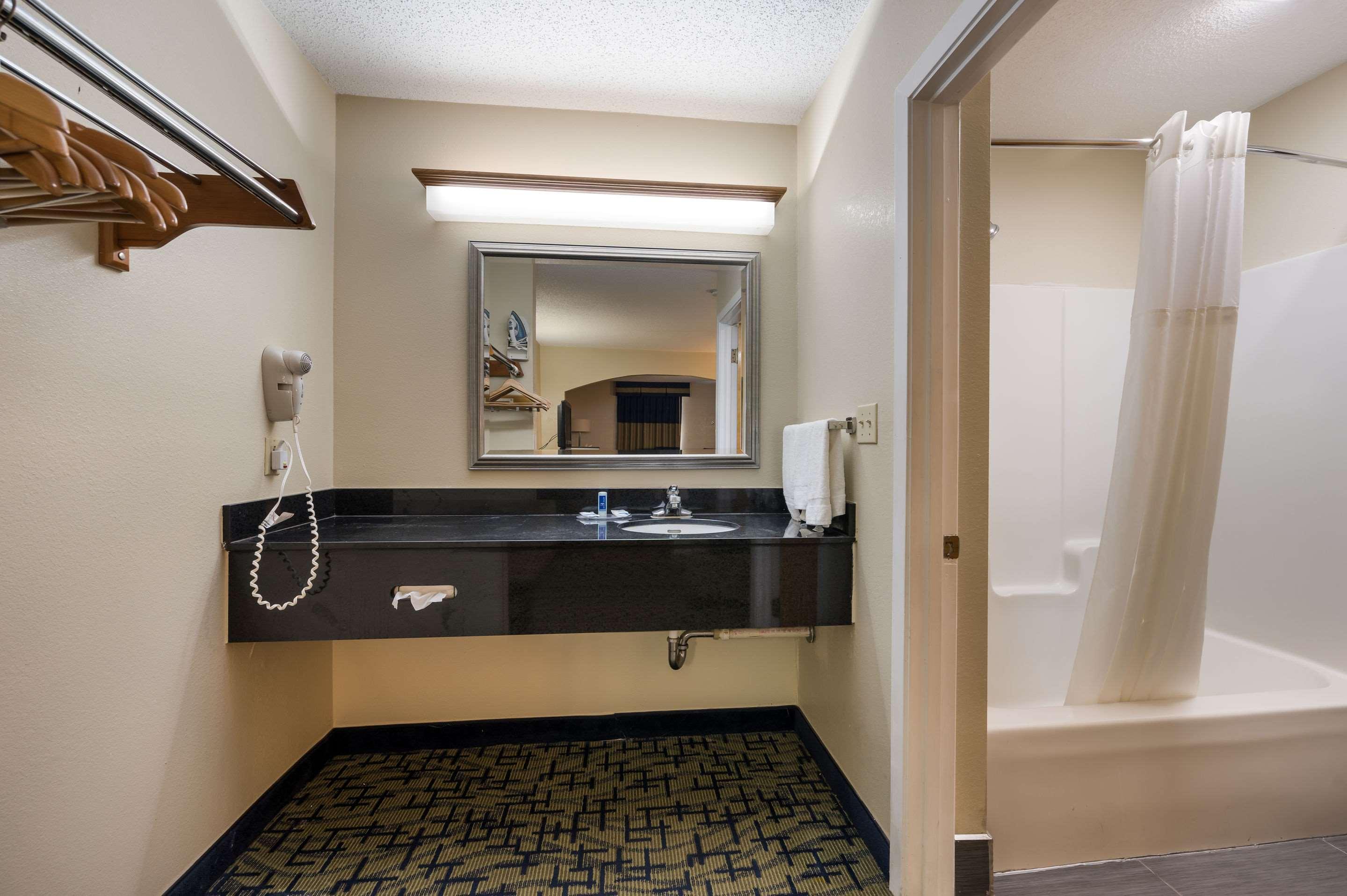 Surestay By Best Western Hotel Meridian